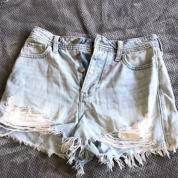 222. Hollister ultra high rise button fly mom shorts 3” Inseam size 1/25 - Picture 1 of 8